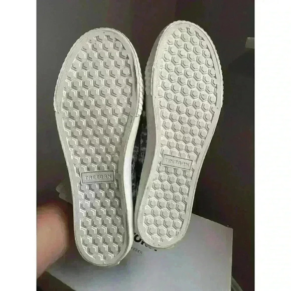 TRETORN Women's Meg Slip On Sneakers in Shibori Navy Size 8.5 New! - Picture 8 of 10